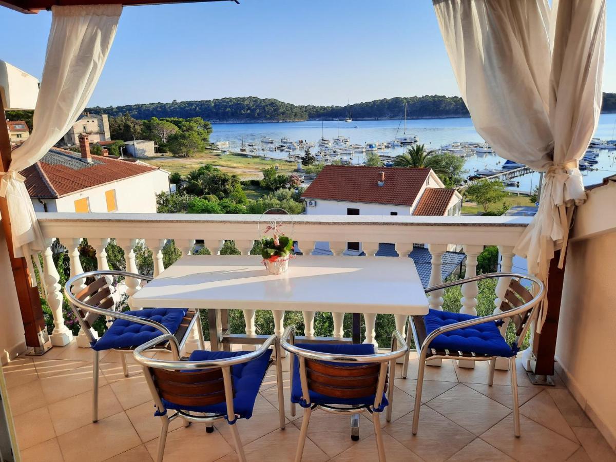 Apartman Martina Palit Exteriör bild